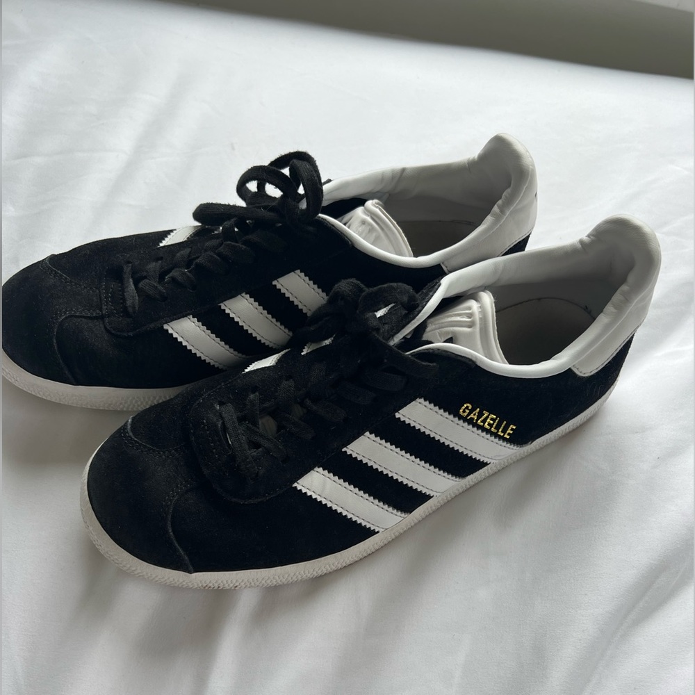 Adidas Gazelle Shoes